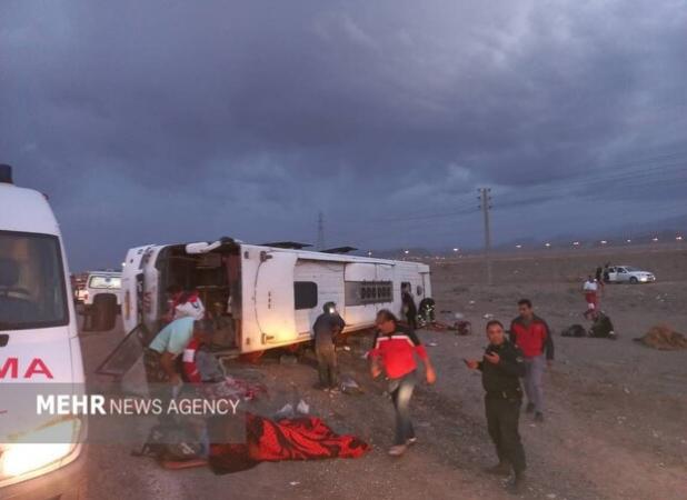 واژگونی اتوبوس بر اثر خواب آلودگی راننده در زنجان