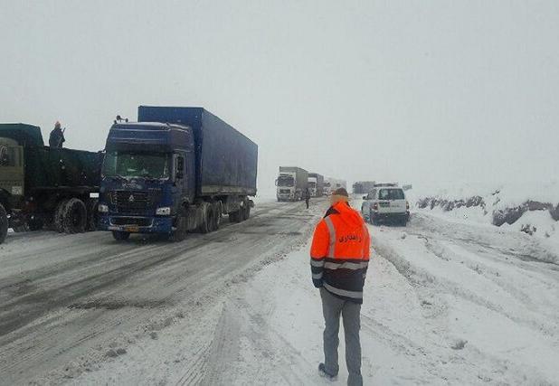 تردد انواع کشنده در محور بجنورد - اسفراین تا اطلاع ثانوی ممنوع است
