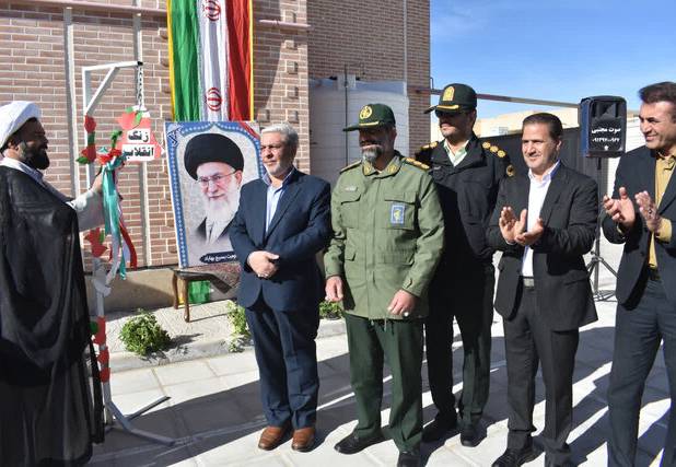 زنگ انقلاب در مدارس بهاباد طنین‌انداز شد