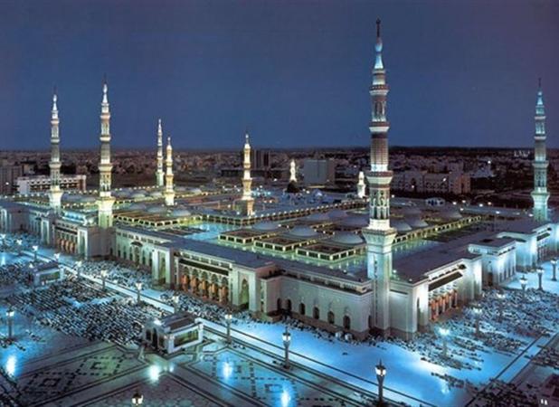 وزیدن عطر اهل‌بیت(ع) در مدینه