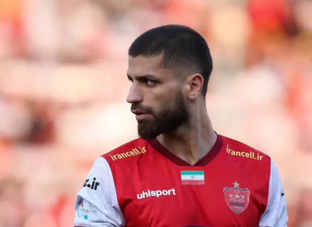 استوری غم‌انگیز ستاره پرسپولیس درباره بازداشت برادرش