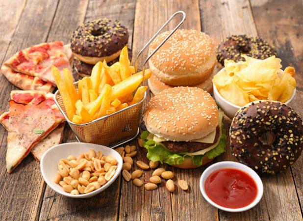 غذاهای فوق فرآوری شده خطر مرگ زودرس را افزایش می‌دهند