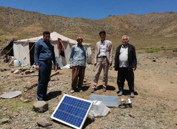۱۸۴ پنل خورشیدی بین عشایر دزفول توزیع شد