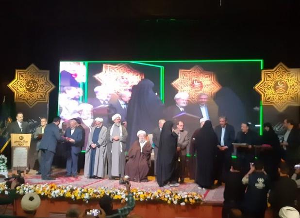 آیین تجلیل از حافظان و خادمان مهد قرآن کریم سراسر کشور در کاشمر