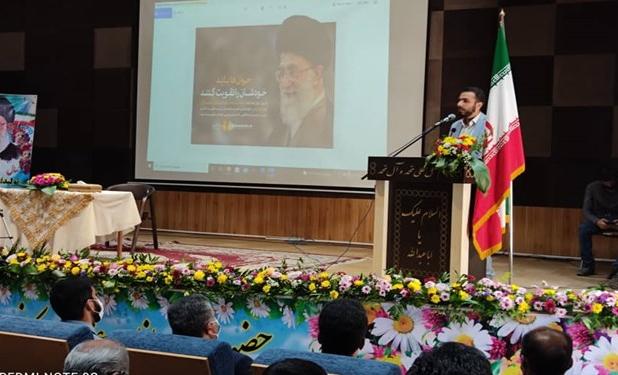 مسئله مردم روی میز نخبگان باشد