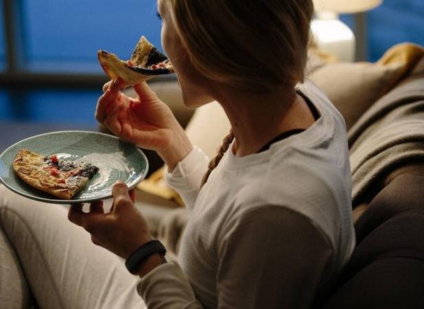 چرا دیر غذا خوردن بدتر از گرسنگی کشیدنه؟