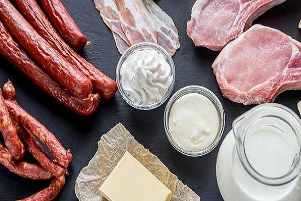 نقش غذاهای چرب در ابتلا به بیماری آسم در کودکی
