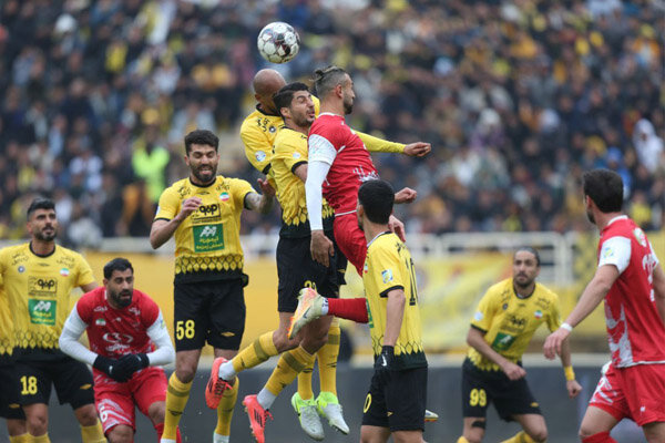 کارشناس فوتبال: اگر پرسپولیس نشد دوست دارم سپاهان قهرمان لیگ برتر شود