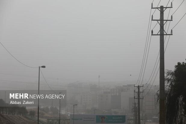 دید افقی در شهرستان مهران به ۳۰۰ متر رسید