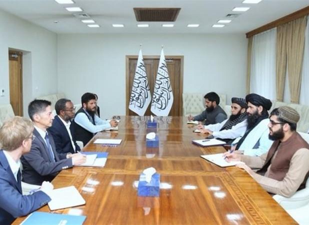 رایزنی وزارت خارجه حکومت طالبان و سازمان بین‌المللی مهاجرت درباره پناهجویان افغان