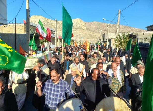 استقبال از پیکر شهدای گمنام در روستای گنبد پیر محمد