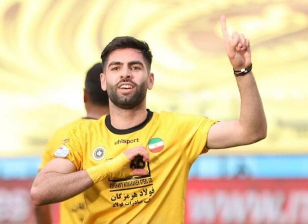 مذاکرات مثبت پرسپولیس با هافبک سپاهان