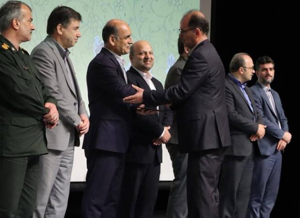 تصاویری از آیین تجلیل از خبرنگاران در گیلان