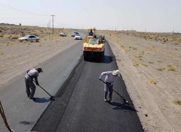 ۱۲۵ کیلومتر عملیات زیرسازی راه روستایی در هرمزگان انجام شد