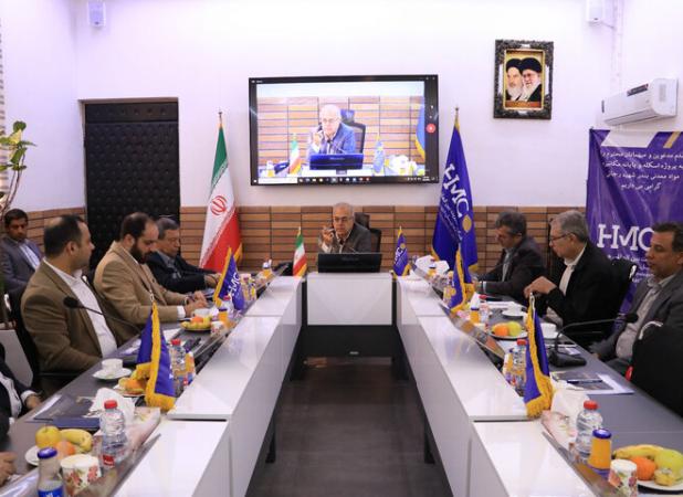 آشوری: پایانه مکانیزه معدنی سهم هرمزگان در کریدورها را افزایش می‌دهد