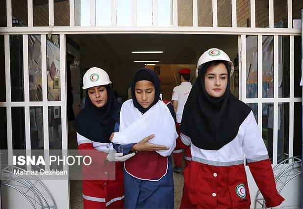 مانور سراسری زلزله و ایمنی در مدارس خوزستان برگزار شد
