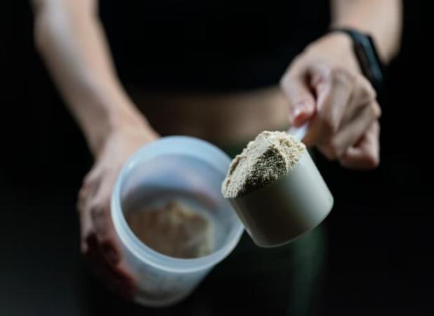 مکمل کراتین برای چه کسانی مناسب است؟