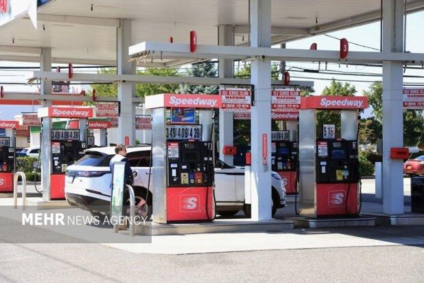 سخنگوی صنف جایگاه‌داران: تبخیر بنزین دو برابر استاندارد است