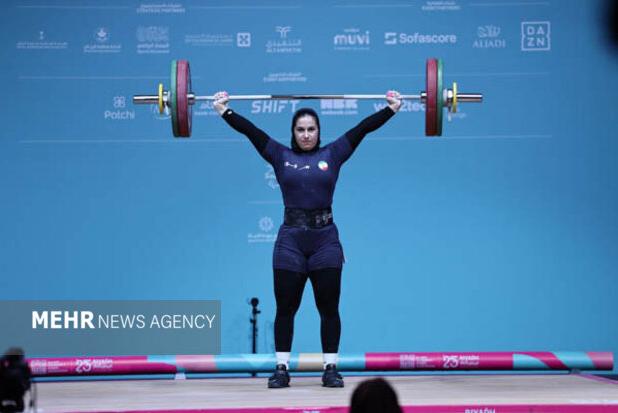 کریمی بعد از کسب مدال: مدال‌هایم را تقدیم مردم و مادرم می‌کنم