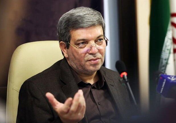 حسینی: ویلچر و وسایل توانبخشی برای همه نیازمندان دشتستان تامین می‌شود