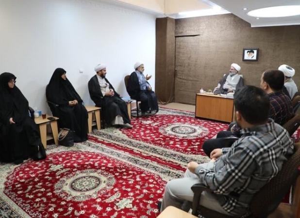 تأکید امام جمعه سمنان بر کادرسازی و آموزش‌های مهدوی در مدارس