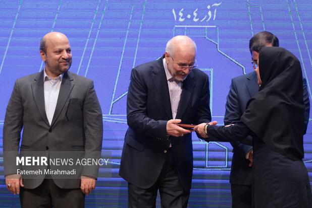 خبرنگار خبرگزاری مهر رتبه‌ دوم جشنواره رسانه‌ای بهارستان را کسب کرد