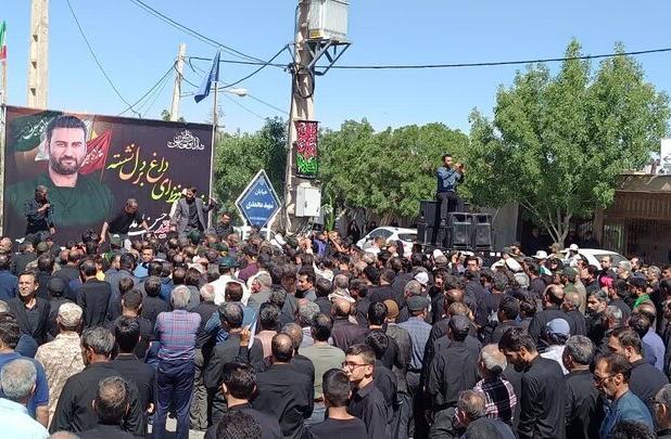 شهید حسن احمدی در زاوه تشییع شد