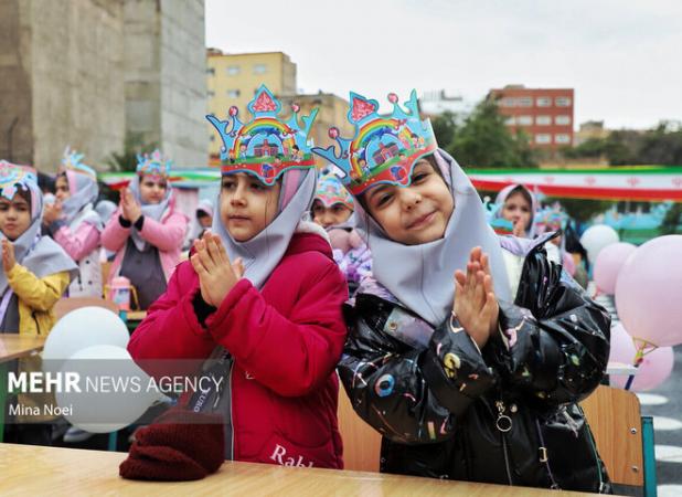 پورکبیریان:دانش‌آموزان نیم‌بها از مراکز تفریحی اصفهان استفاده کنند