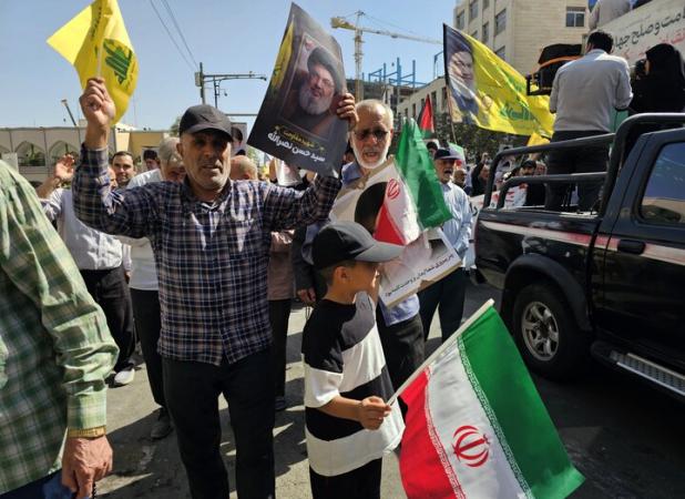 آغاز راهپیمایی جمعه های «خشم و نصر» در مشهد مقدس