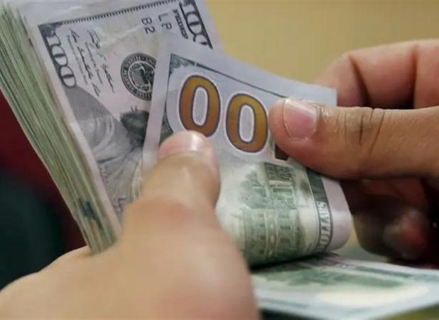 کاهش قیمت‌ ارزها در مرکز مبادله ارزی