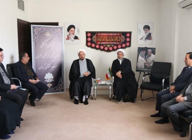 مسجد در حل آسیب های اجتماعی می تواند به دولت کمک کند