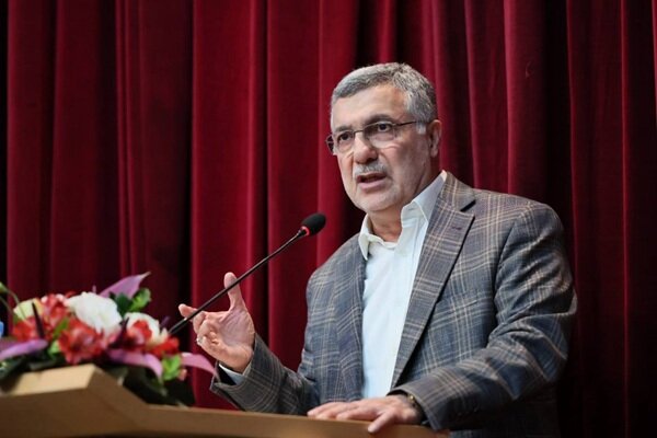 ظفرقندی: حقوق رزیدنت‌ها از این ماه ۳۰ درصد افزایش می‌یابد