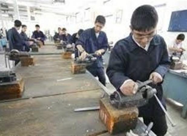 مهارت کافی نیست؛ دستمزد پایین عامل رشد اشتغال غیررسمی