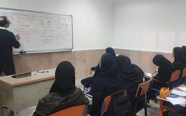 دانش‌آموزان خارگ استقبال چشمگیری از کلاس‌های تقویتی و کنکور کردند