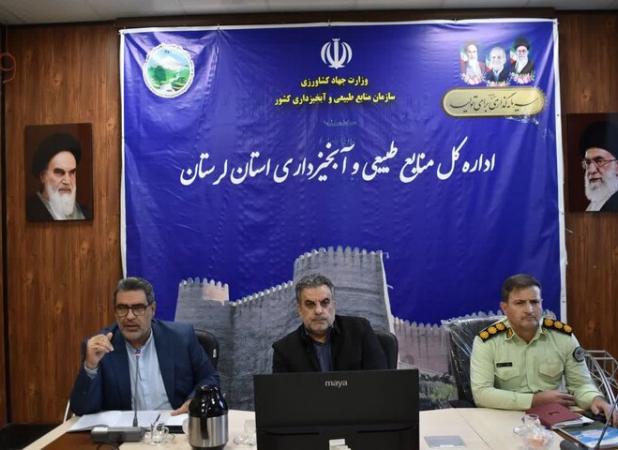 تأکید مدیرکل منابع طبیعی لرستان بر مقابله جدی با قاچاق چوب و زغال