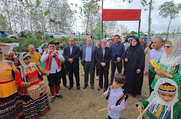 جشنواره‌های محلی راهی برای تقویت نشاط و بنیان‌ های فرهنگی است