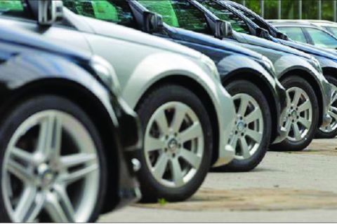 تولیدات جدید خودروسازان در انتظار  اصلاح قیمت‌ها