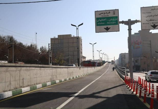 تقاطع غیرهمسطح شهدای خدمت شهرکرد افتتاح شد