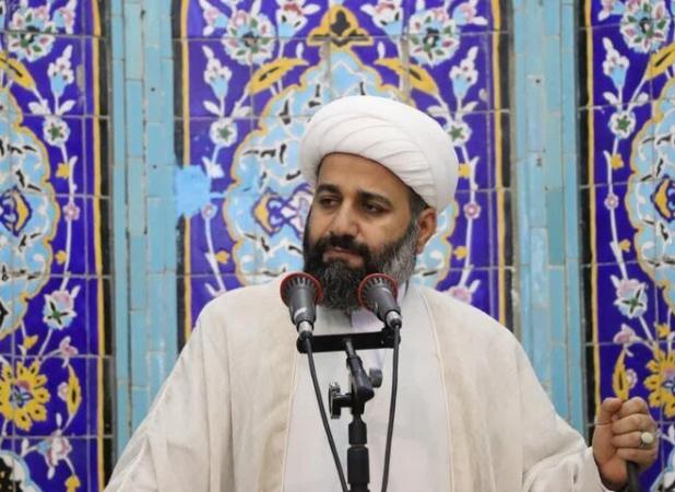 حوزه علمیه سپر دفاعی دین و انقلاب است
