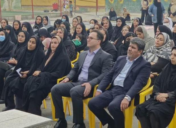 فرماندار تنگستان: مهارت‌های زندگی مکمل آموزش در مدارس است