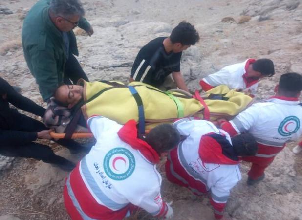 راننده اتوبوس واژگون شده تهران به یاسوج زنده پیدا شد