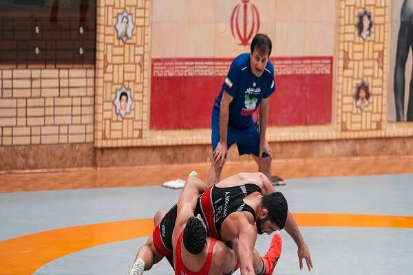 توضیح مربی تیم ملی کشتی فرنگی درباره چرایی تغییر برنامه اعزام‌ها