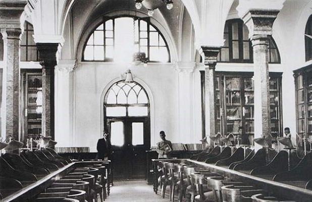 از حوضخانه مشروطه تا ساختمان ایران‌شناسی