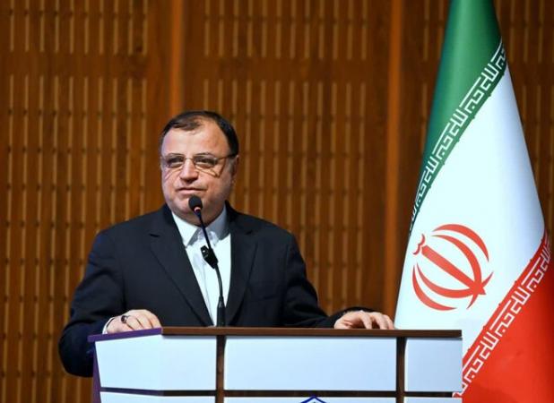 استاندار گلستان: دستگاه‌های اجرایی از دانشگاه‌ها عقب مانده‌اند