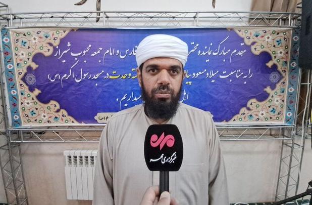 امام جمعه اهل سنت اوز: وحدت، رمز موفقیت امت اسلامی است