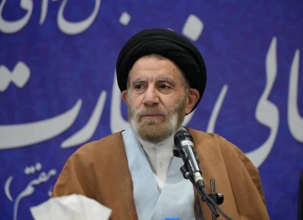 جامعه در تراز مهدویت با ایمان و عمل صالح در زندگی شکل می‌گیرد