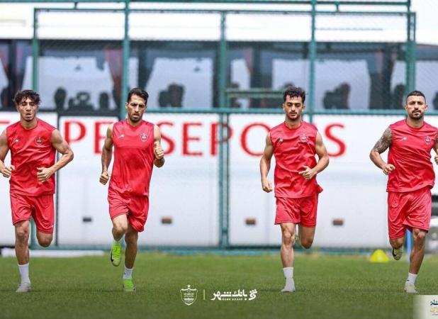 رقابت پرسپولیس و استقلال دوباره داغ شد!