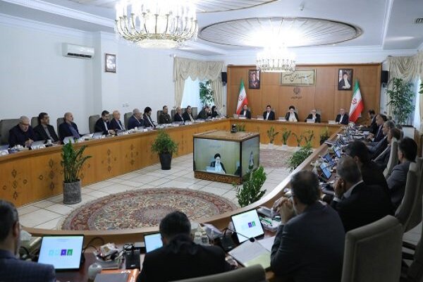 موانع تامین مالی مورد نیاز صنایع را رفع کنید
