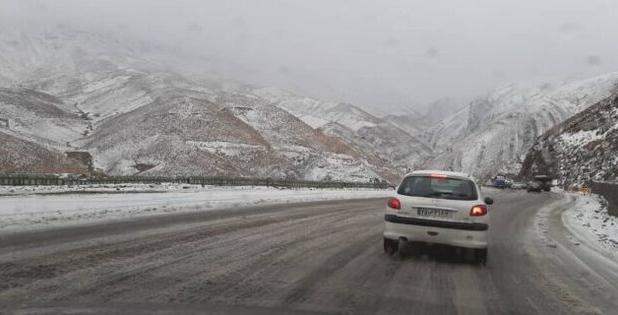 ۲۸ محور فارس برفی و بارانی است / ریزش کوه یا آبگرفتگی نداشتیم