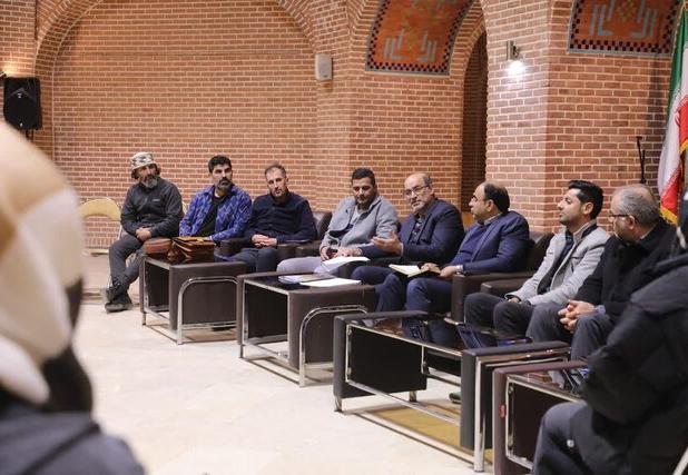 مدیرکل میراث‌ فرهنگی استان اردبیل: راهنمایان در صف اول صنعت گردشگری هستند